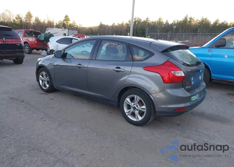2014 Ford Focus Se z USA, uszkodzony, nr VIN 1FADP3K24EL318762
